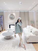 DIOR Jielun same gift box packaging   High Quality  2024 Autumn/Winter New Collection: Heavy duty Jacquard Letter Logo Design with Zipper Cuffs, Wool Hooded Sweater, Loose fit, Unisex - Image 28