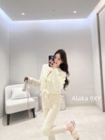 CHANEL24k Autumn/Winter New CollectionHeavy Industry Strap Bow  Hollow jacquard logo wool knitted cardigan jacket for women. - Image 10