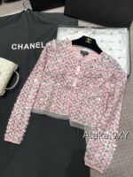 Chanel 24k Show Haute Couture  Pink Bead/Glitter Mesh Diamond Buckle Hollow Short Coat for Women. Full body Heavy Industry Imported Beads - Image 16