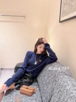 CELINE's self reserved twocolor24 autumn/winter new collection universal super comfortablecashmere pullover base sweater for women. Soft and smooth, skin friendly without pricking - Image 13