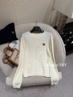 CELINE's self reserved twocolor24 autumn/winter new collection universal super comfortablecashmere pullover base sweater for women. Soft and smooth, skin friendly without pricking - Image 23