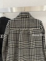 CELINE e2024 Autumn and Winter New CollectionGirl's Sensation Thousand Bird Grid Doll Collar Wool Hemp Metal Buckle Medium length Coat for Women. - Image 16