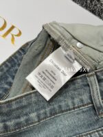 DIOR   Versatile and versatile for autumn and winter24 new musthave styles for spicy girls   High waist slimming heavy industry embroidered five pointed star logo straight leg wide leg jeans for women. - Image 6