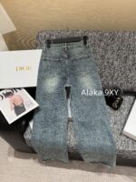 DIOR   Versatile and versatile for autumn and winter24 new musthave styles for spicy girls   High waist slimming heavy industry embroidered five pointed star logo straight leg wide leg jeans for women. - Image 16