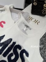 DIOR  2024 Early Autumn New Collection  Classic Adhesive Letter Logo Knitted Bottom Letter Vest for Women. Available in two colors - Image 6