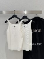 DIOR  2024 Early Autumn New Collection  Classic Adhesive Letter Logo Knitted Bottom Letter Vest for Women. Available in two colors - Image 16