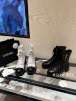 CHANEL24k Autumn/Winter New CollectionHeavy Industry Diamond Grid Pattern Color blocked Martin Boots for Women, Medium to Long Barrel, British Style, Full Leather, Alphabet Grid High Barrel Boots, Thick Bottom Boots
