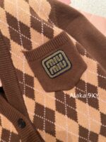 MIUMIU   24 Autumn/Winter New CollectionGirl's Sensation Academy Color blocked Grid Wool Cashmere Knitted Cardigan Loose Sweater - Image 4