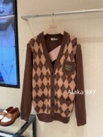 MIUMIU   24 Autumn/Winter New CollectionGirl's Sensation Academy Color blocked Grid Wool Cashmere Knitted Cardigan Loose Sweater - Image 19
