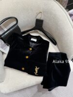 Yves Saint Laurent Y  2024 Autumn/Winter New Collection   Velvet shirt with lettering on the chest, velvet velvet jacket with cotton, women's/threedimensional cut velvet shorts, suit shorts, shorts - Image 8