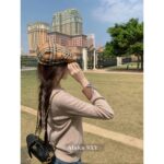 BURBERRY winter limited edition socialite outfit   24 new classic plaid cuffs original custom splicing 100 sheep wool knitted cardigan for women. - Image 14