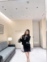 CHANEL  24k Autumn/Winter New Collection  Women's Fashion Knitted Coarse Hemp Lapel Handmade Edge Short Suit Coat. 100 silk lining - Image 20