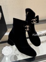 CHANEL  24K Autumn/Winter Fashion Collection  Heavy Industry Diamond Bow Large Logo Design for Women with Thick Heels and Short Boots. Imported velvet  Leather lining - Image 5
