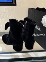 CHANEL  24K Autumn/Winter Fashion Collection  Heavy Industry Diamond Bow Large Logo Design for Women with Thick Heels and Short Boots. Imported velvet  Leather lining - Image 6