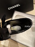 CHANEL  24K Autumn/Winter Fashion Collection  Heavy Industry Diamond Bow Large Logo Design for Women with Thick Heels and Short Boots. Imported velvet  Leather lining - Image 12