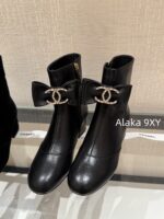 CHANEL  24K Autumn/Winter Fashion Collection  Heavy Industry Diamond Bow Large Logo Design for Women with Thick Heels and Short Boots. Imported velvet  Leather lining - Image 31