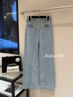 CHANEL   24n Autumn/Winter New Ski Collection/Heavy Industry Full Jacquard Logo Flip Collar Cashmere Diamond Button Knitted Cardigan Sweater for Women. - Image 2