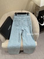 CHANEL   24n Autumn/Winter New Ski Collection/Heavy Industry Full Jacquard Logo Flip Collar Cashmere Diamond Button Knitted Cardigan Sweater for Women. - Image 4