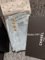 CHANEL   24n Autumn/Winter New Ski Collection/Heavy Industry Full Jacquard Logo Flip Collar Cashmere Diamond Button Knitted Cardigan Sweater for Women. - Image 8