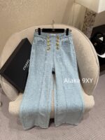CHANEL   24n Autumn/Winter New Ski Collection/Heavy Industry Full Jacquard Logo Flip Collar Cashmere Diamond Button Knitted Cardigan Sweater for Women. - Image 20