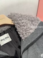 MIUMIU  24ss Autumn/Winter New Collection  Plush Collar Grey Short Edition Super Warm Suede Embroidered Logo Down Jacket for Women. - Image 6
