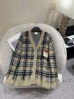 BURBERRY "American College Style" 2024 Autumn and Winter New Collection Bu  Style Classic Grid Badge 100 Wool Material Cardigan Sweater Lazy Knitted Coat for Women - Image 11