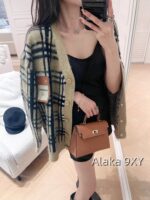 BURBERRY "American College Style" 2024 Autumn and Winter New Collection Bu  Style Classic Grid Badge 100 Wool Material Cardigan Sweater Lazy Knitted Coat for Women - Image 23