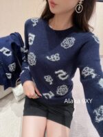 Chanel's wealthy heiress's early autumn outfit24a new pure handmade embroidery patchwork round neck pullover wool knitted sweater/cardigan jacket for women. Cardigan - Image 3