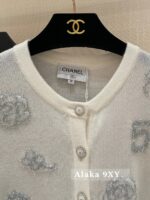 Chanel's wealthy heiress's early autumn outfit24a new pure handmade embroidery patchwork round neck pullover wool knitted sweater/cardigan jacket for women. Cardigan - Image 6