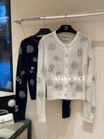 Chanel's wealthy heiress's early autumn outfit24a new pure handmade embroidery patchwork round neck pullover wool knitted sweater/cardigan jacket for women. Cardigan - Image 9