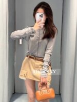 Miumiu American style "paper figure" solid color letter splicing slim fit versatile long sleeved thin bottom top for women - Image 14