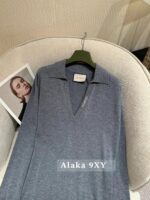 GUCCI  2024 High Version New Vneck Sweater with Versatile Color Matching without Losing Classic Aging and Fashionable Slimming Appearance - Image 11