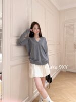GUCCI  2024 High Version New Vneck Sweater with Versatile Color Matching without Losing Classic Aging and Fashionable Slimming Appearance - Image 13