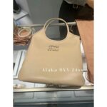 miumiu   Super beautiful oneSelf kept Zhang Yuanying's 2024 SS collection tote tote shopping bag   Four colors can be selected from imported original cowhide material. - Image 5