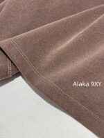 MIUMIU   Autumn/Winter Color Long Sleeve Base Tee Self CollectionMelad Color Round Neck Letter Logo Pocket Long Sleeve 100 Cotton Fabric - Image 4