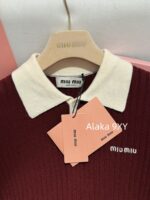 MIUMIU "American College Style Dressing"  Color blocked lapel long sleeved polo collar wine red autumn and winter new style versatile and highend pleated skirt skirt - Image 3