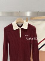 MIUMIU "American College Style Dressing"  Color blocked lapel long sleeved polo collar wine red autumn and winter new style versatile and highend pleated skirt skirt - Image 13
