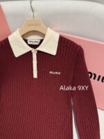 MIUMIU "American College Style Dressing"  Color blocked lapel long sleeved polo collar wine red autumn and winter new style versatile and highend pleated skirt skirt - Image 23