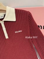 MIUMIU "American College Style Dressing"  Color blocked lapel long sleeved polo collar wine red autumn and winter new style versatile and highend pleated skirt skirt - Image 24