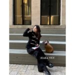 Rarelyalike, a female celebrity and internet celebrity who loves a niche trendy brand, is rare  24 horn button atmosphere button wool woolen coat customized with 100 cotton wool fabric - Image 11