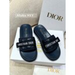 Dior  2024SS Summer New Collection  Velcro letter logo slippers with minimalist style, lightweight and comfortable, vacuum sealed foam bottom, super comfortable - Image 9