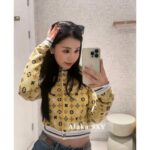 LOUIS VUITTON   2024 SS Early Autumn New Collection  Classic Lucky Grass Printed Logo Yellow Short Jacket for Women. loose coat