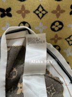 LOUIS VUITTON   2024 SS Early Autumn New Collection  Classic Lucky Grass Printed Logo Yellow Short Jacket for Women. loose coat - Image 10