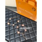 LOUIS VUITTON is extremely difficult to buy  High version diamond shaped circular clover four flower five flower bracelet/earring/white mother of pearl necklace 18K color four flower bracelet white/ Jewelry /four flower bracelet pink - Image 3