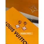 LOUIS VUITTON is extremely difficult to buy  High version diamond shaped circular clover four flower five flower bracelet/earring/white mother of pearl necklace 18K color four flower bracelet white/ Jewelry /four flower bracelet pink - Image 5