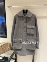 Chanel's highquality 24A highend handmade workshop series customized new models   100 imported wool bathrobe style coarse woolen woven coat with silk lining.