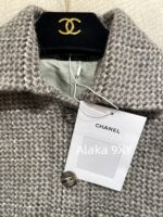 Chanel's highquality 24A highend handmade workshop series customized new models   100 imported wool bathrobe style coarse woolen woven coat with silk lining. - Image 3