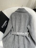 Chanel's highquality 24A highend handmade workshop series customized new models   100 imported wool bathrobe style coarse woolen woven coat with silk lining. - Image 5