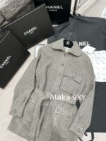 Chanel's highquality 24A highend handmade workshop series customized new models   100 imported wool bathrobe style coarse woolen woven coat with silk lining. - Image 9