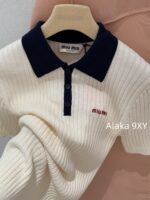 MIUMIU   American Retro Campus Dressing24 Autumn/Winter New High Quality Cashmere Fabric Embroidered Letter Logo Short Sleeve Tshirt/Vneck Knitted Tank Top Short Sleeve - Image 3